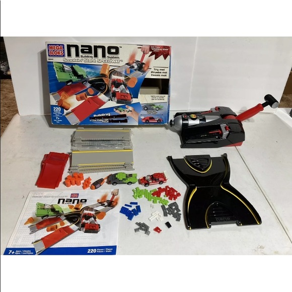 Mega bloks nano building system speedway #5990 - Picture 3 of 9